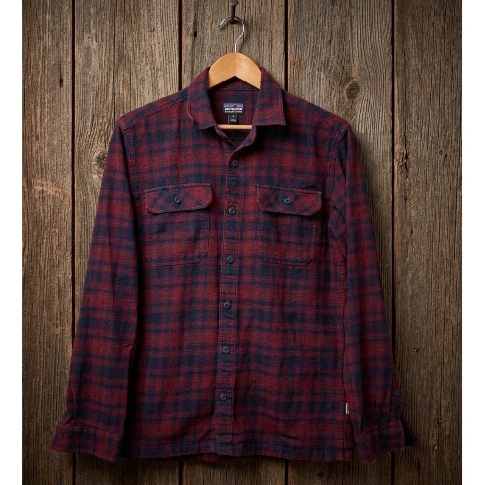 Patagonia Mens Organic Cotton Fjord Flannel Shirt Red Navy Blue Plaid Small